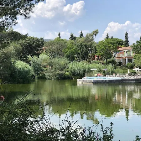Les Restanques Du Golfe De Saint Tropez Aussergewoehnlicher Meerblick Wlan Апартаменты Гримо