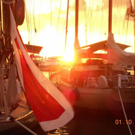 Les Restanques Du Golfe De Saint Tropez Aussergewoehnlicher Meerblick Wlan Lejlighed Grimaud
